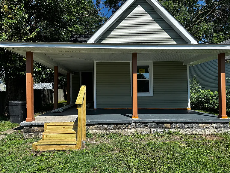2022 S Jefferson St — Photo 1