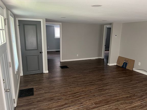 2nd image of 1700 New Madrid St
