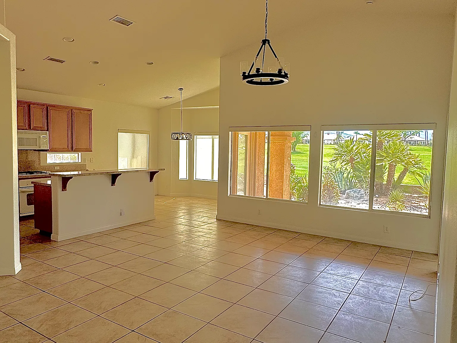 3 bed, 1529 sqft, $3,200 — Photo 4