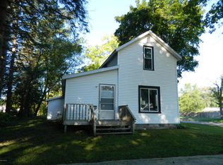 1201 7th St, Three Rivers, MI 49093