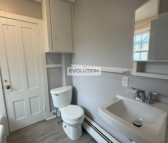46 Maple St #1 — Photo 6