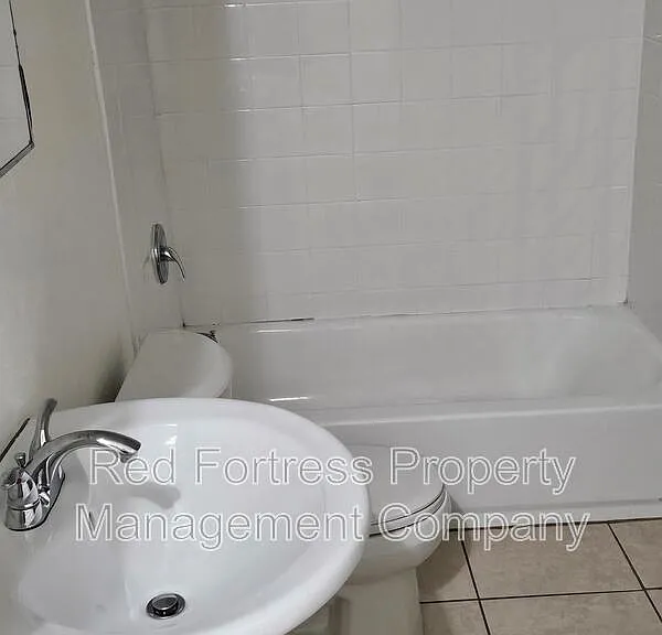 3810 Desoto Ave #A — Photo 4