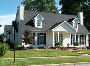 300 Selkirk Dr, North Tonawanda, NY
