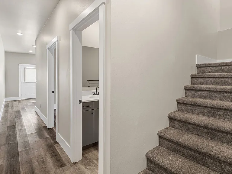 781 Georgia St — Photo 28