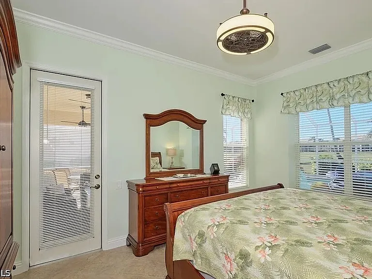 16320 Willowcrest Way — Photo 21