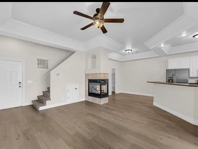340 N Country Ln #26 — Photo 3