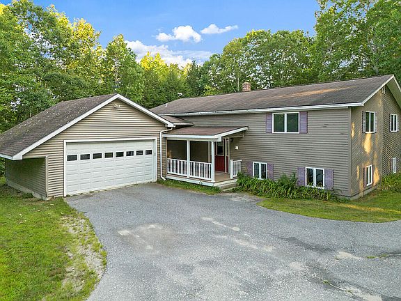 2nd image of 231 Narrows Pond Road
