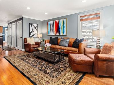 12 Hagar St #2, Waltham, MA, 02453