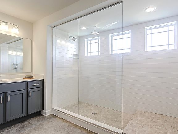 Owner s bath with walk-in shower