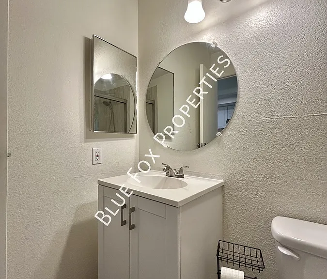 2688 W Avenida Azahar — Photo 24
