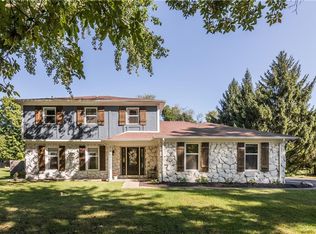 6762 Woodridge Dr, Avon, IN