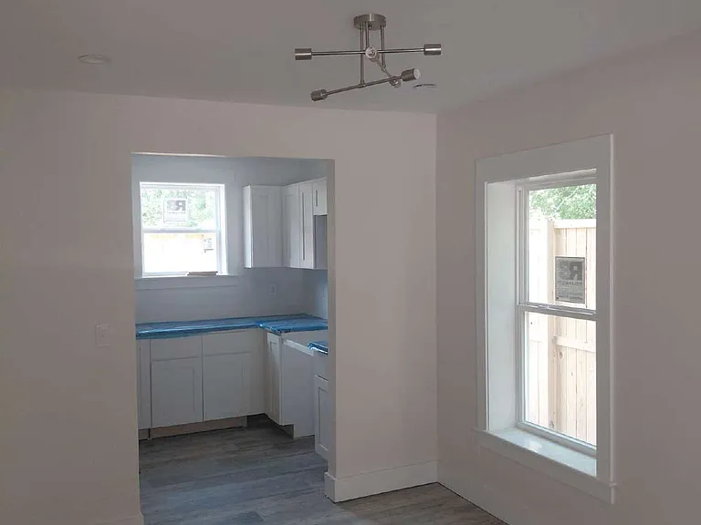 232 Parker Dr #6 — Photo 3