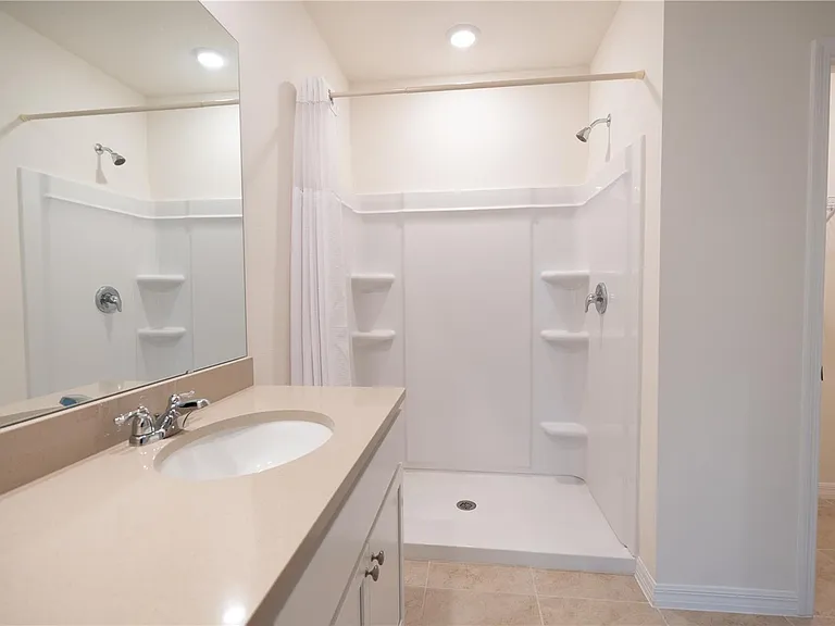 444 Taylor Groves Dr — Photo 37