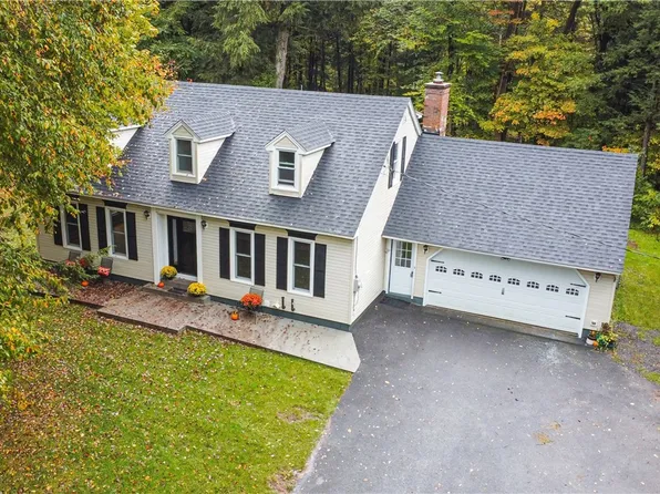 7474 Fox Rd, Holland Patent, NY 13354