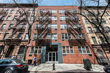 321 East 89th Street in Yorkville