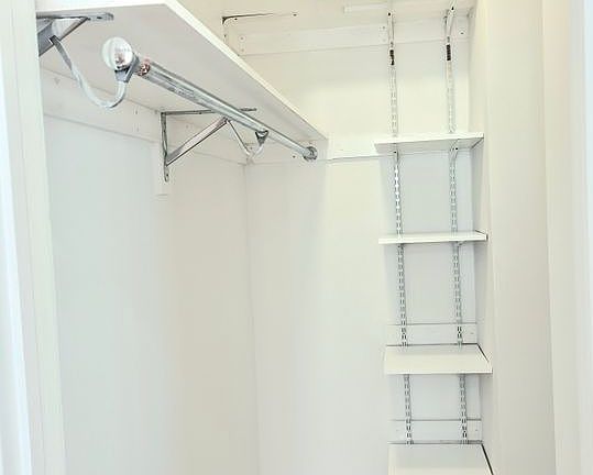 4th image of 359 N 12th St APT 2