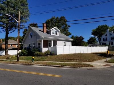 31 Gentian Ave, Providence, RI, 02908