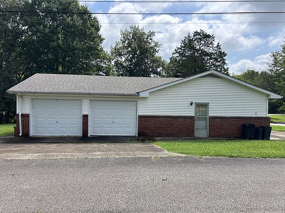 3rd image of 130 Mimosa St