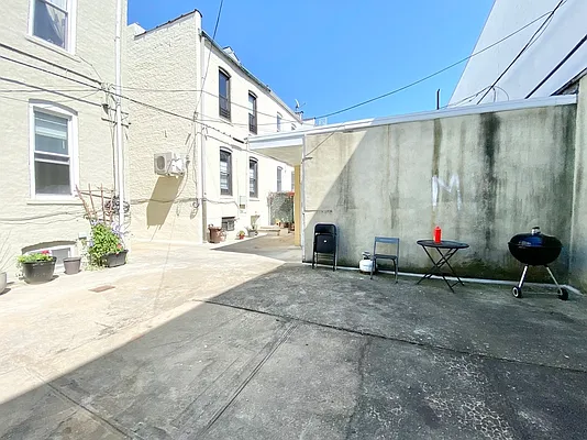 Rented by Keller Williams NYC | media 19