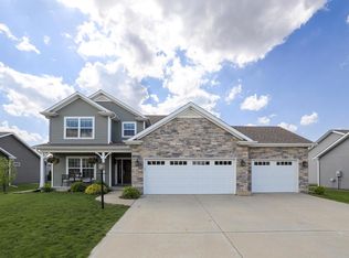 401 Potomac Ave, Savoy, IL