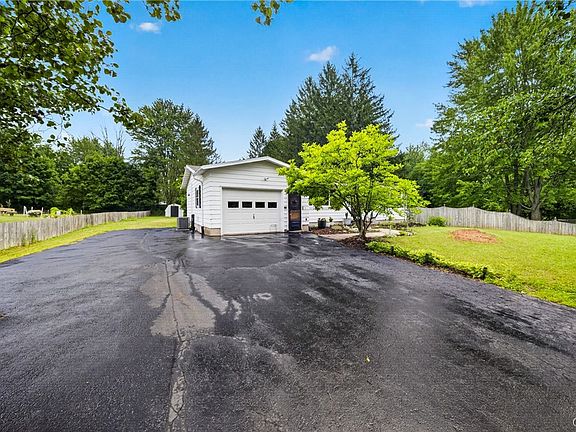 5th image of 8530 Belnor Dr