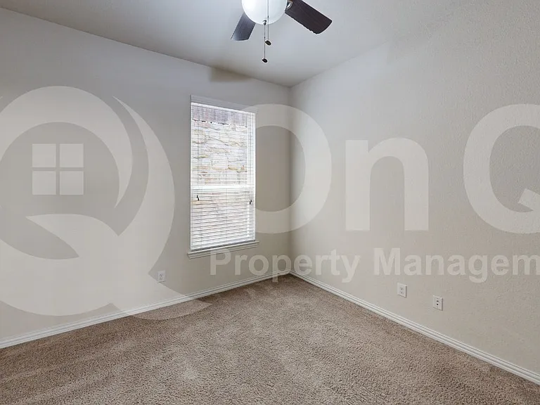 211 Copper Canyon Dr — Photo 18