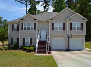 1002 Topaz Ln, Lithia Springs, GA 30122