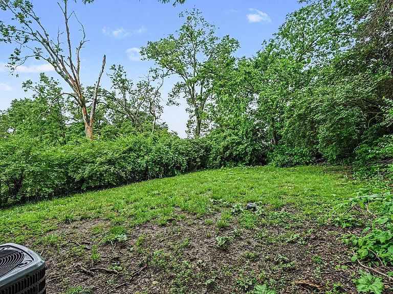 937 Grand Ave — Photo 25