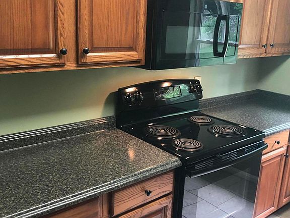 2nd image of 2200 Speed Ave #4