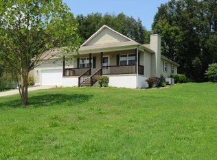 243 Shenendoah Dr, Friendsville, TN 37737