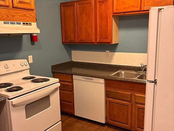 3rd image of 636 W 45th Ave APT 1
