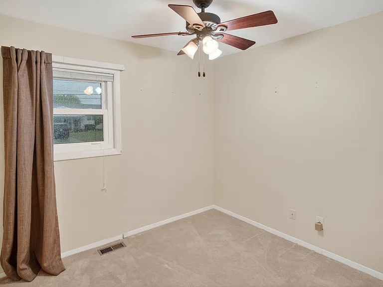 8516 Halprin Dr — Photo 14