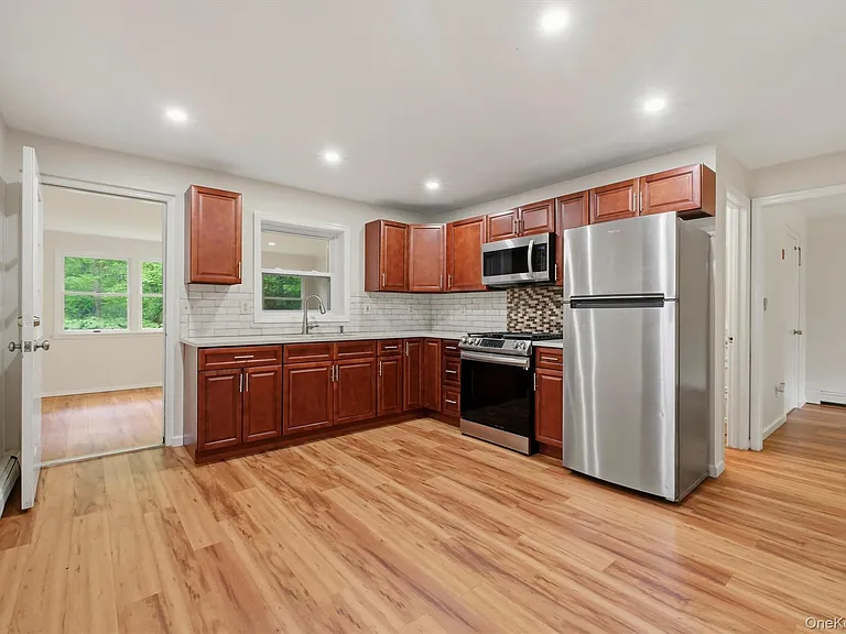 133 N Smith Rd #A — Photo 6