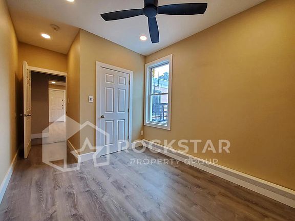 4th image of 266 Summit Ave Floor 3