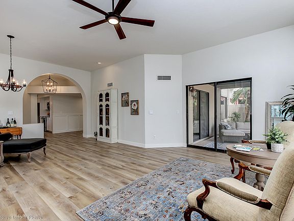 3rd image of 4067 E Round Hill Dr