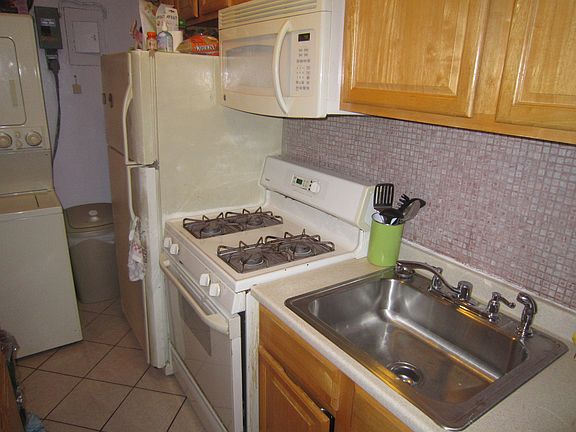 2nd image of 220 Hillside Ave