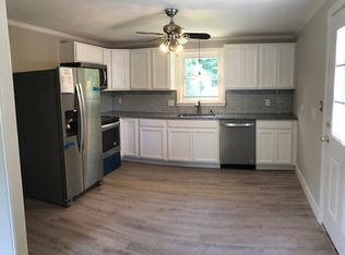 6 Bonnieview Dr, East Granby, CT 06026