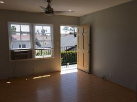 1723 E Erie St, Long Beach, CA