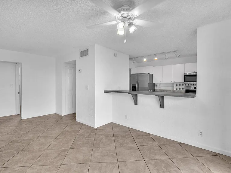 3100 N Pine Island Rd #306 — Photo 12