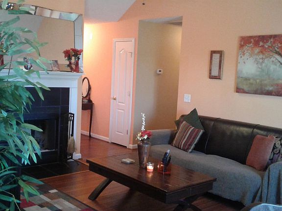 4th image of 305 Buttonwood Dr