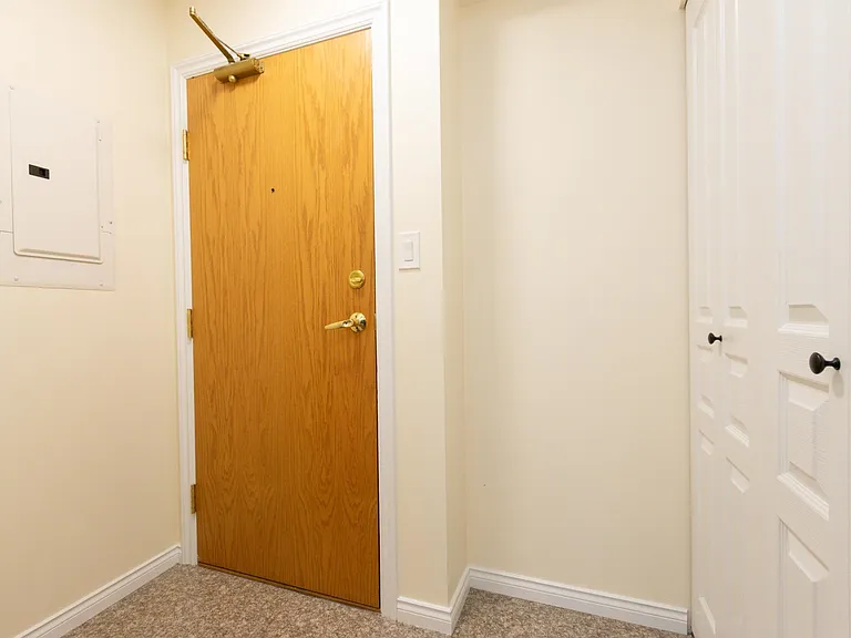 1189 Howe St #1501 — Photo 32