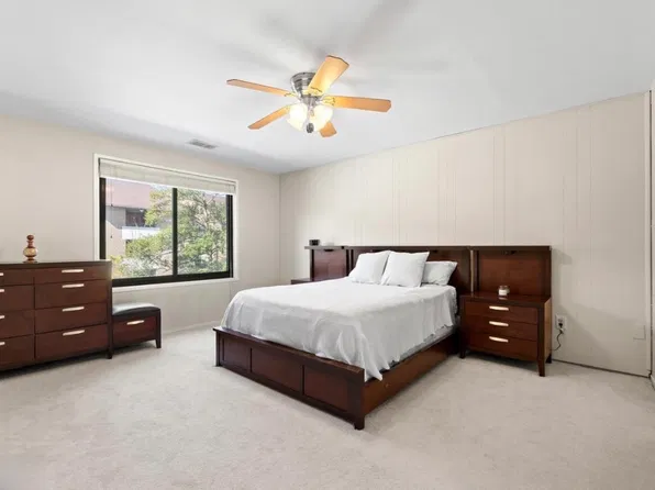 505 Florida Ave APT 103, Herndon, VA 20170