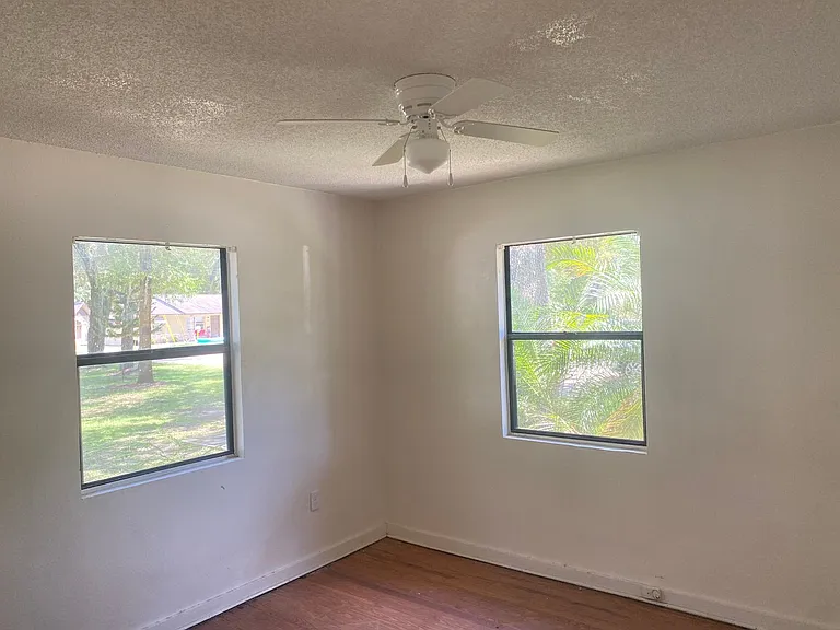 11421 SE 59th Ter — Photo 5