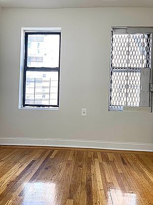 5th image of 1462 Taylor Ave APT 16