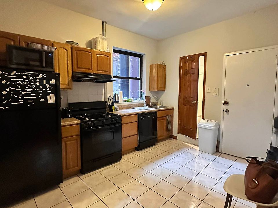 1st image of 791 9th Ave APT 3R