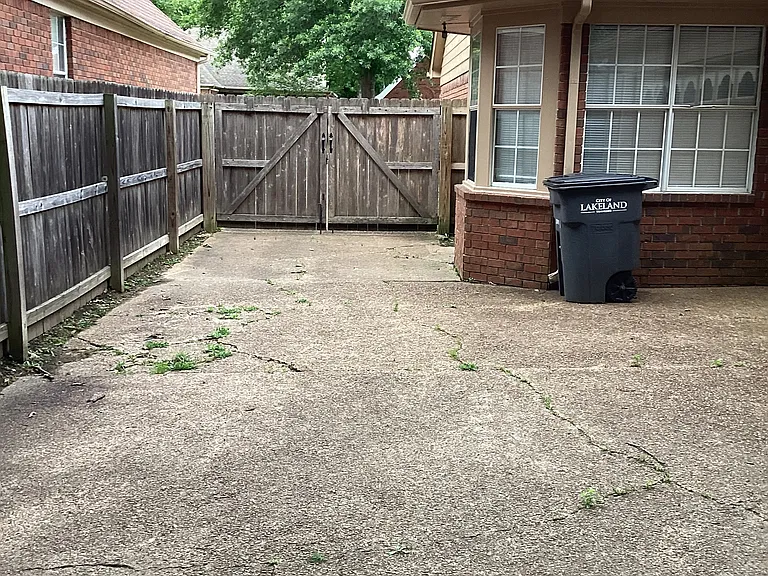 3091 Ultragreen Ln — Photo 21