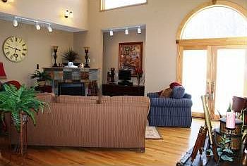 5th image of 8080 Stone Creek Dr
