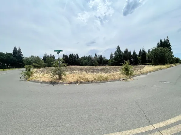 5152 E Los Cerritos Dr, Stockton, CA 95212