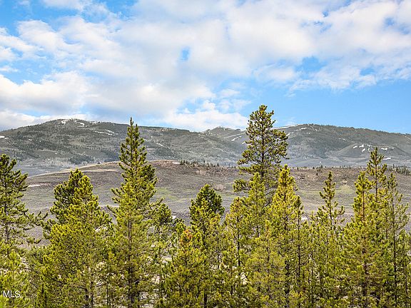 4th image of 420 Shoshoni Lane