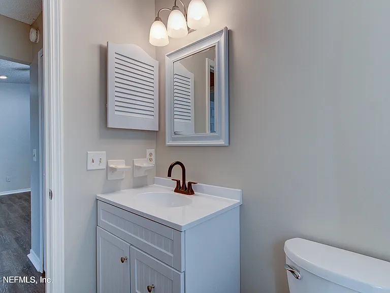 4641 Yerkes St — Photo 10